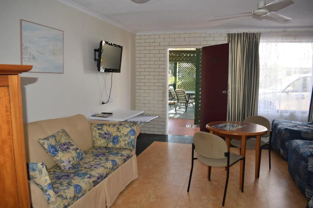 Queenslander Motel Gold Coast 2*,